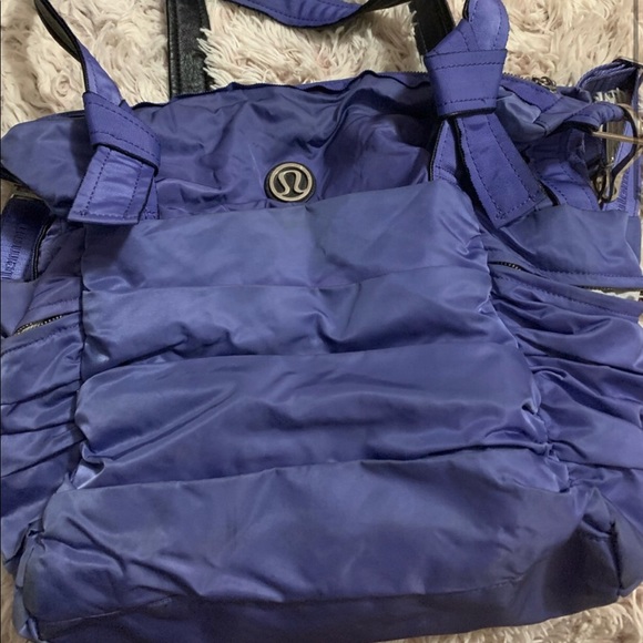 Lululemon Gym Bag - Picture 2 of 6